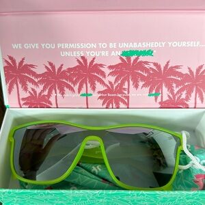 Goodr POLARIZED Naeon Flux Capacitor sunglasses